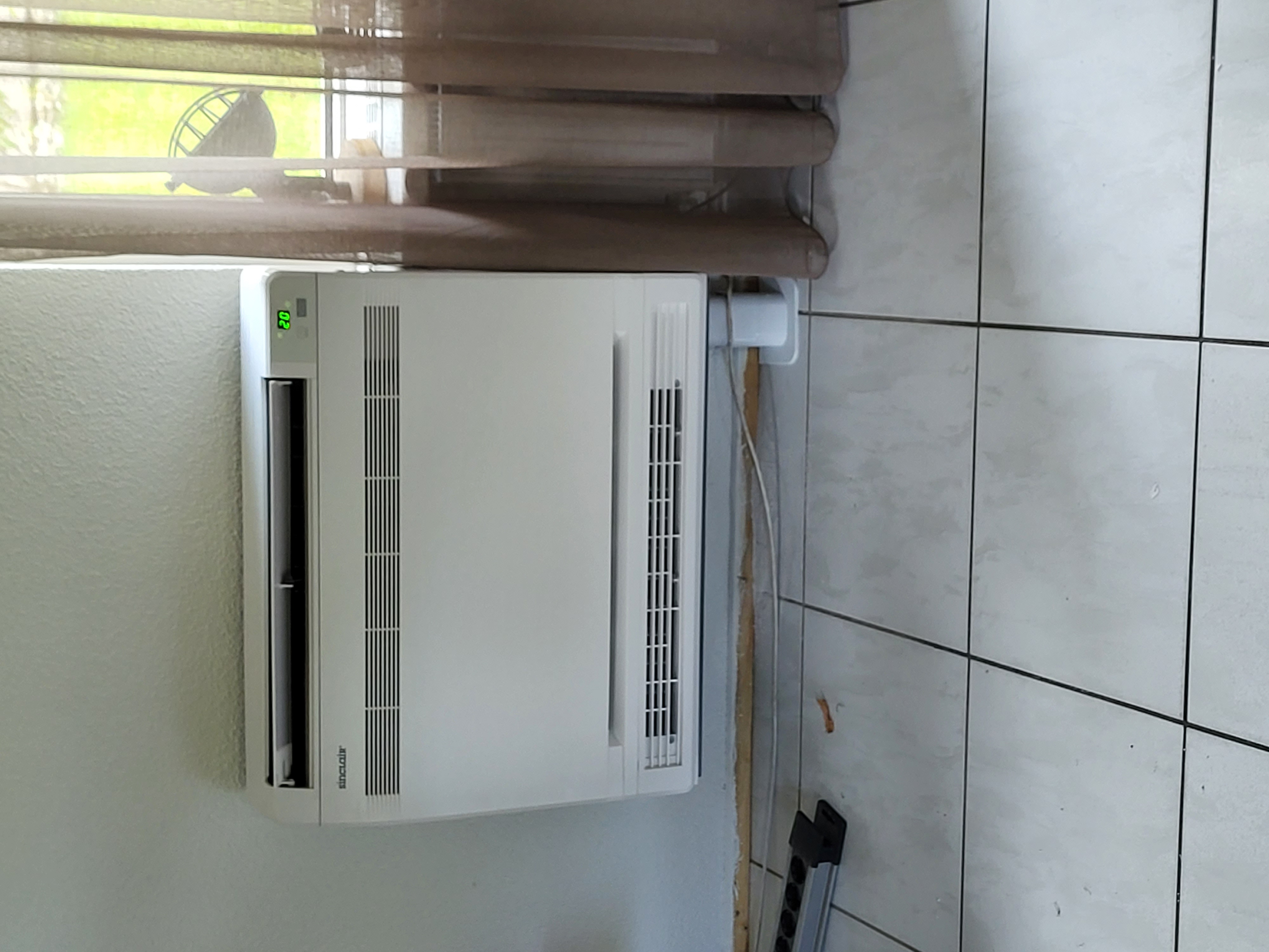 Muur Airco Sinclair Assen